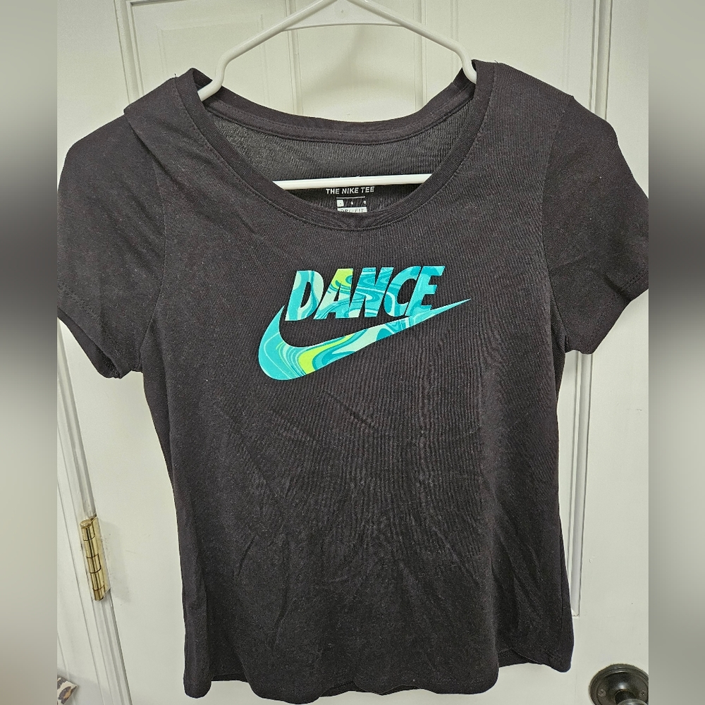 Black, Nike dance tshirt kids size large